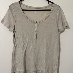 Slim Fit Old Navy Gray Fitted Buttoned Short Sleeve Tee